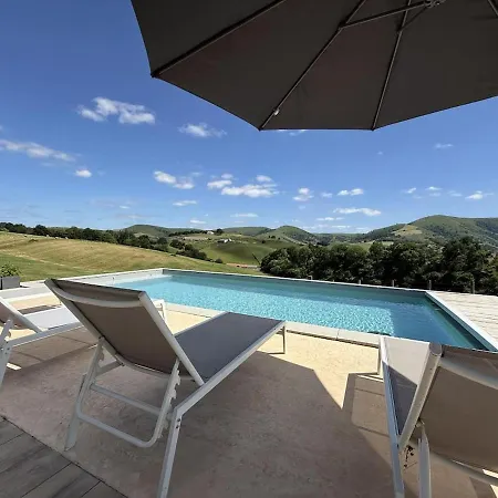 Villa Sohaborda Ferme Basque Avec Piscine Iholdy